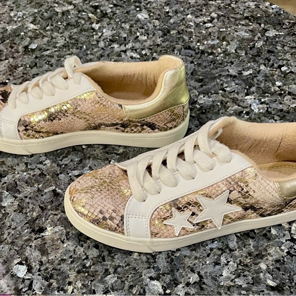 Gold Snakeskin Sneakers with White Stars Size 6.5